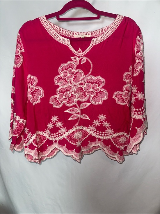 Solitaire Tops - Solitaire Fuchsia Tunic with Cream Floral Embroidery